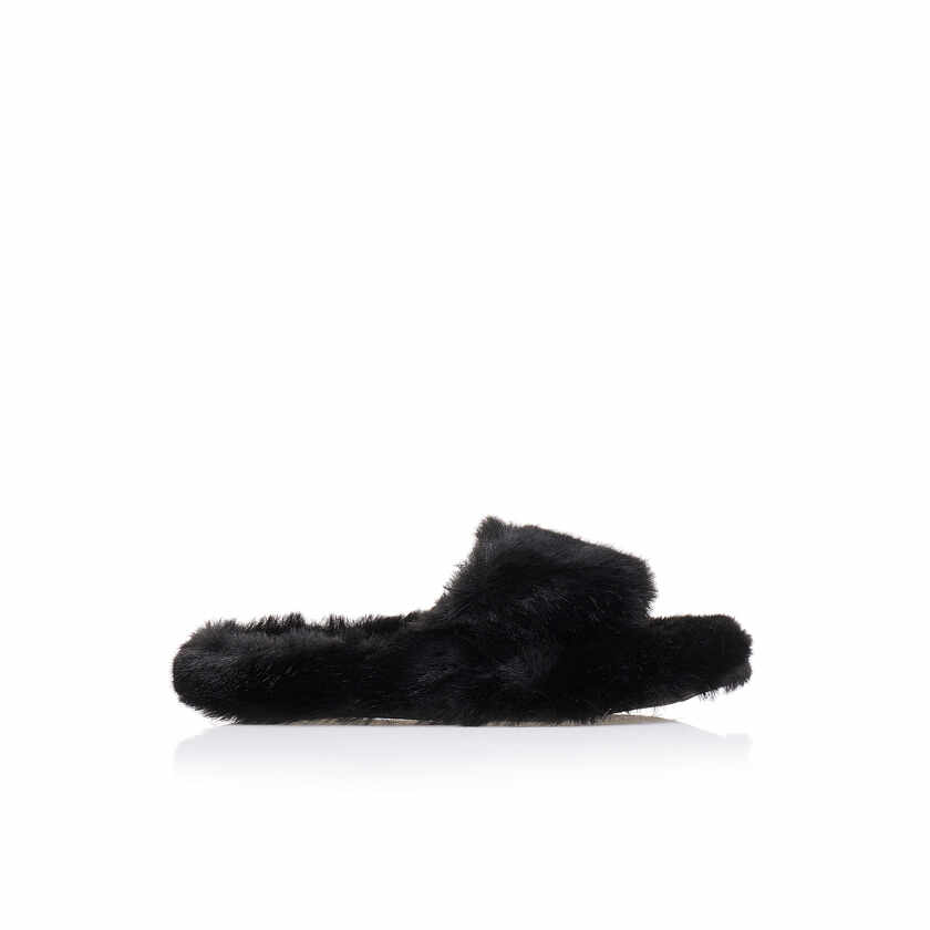 Papuci negri din blană