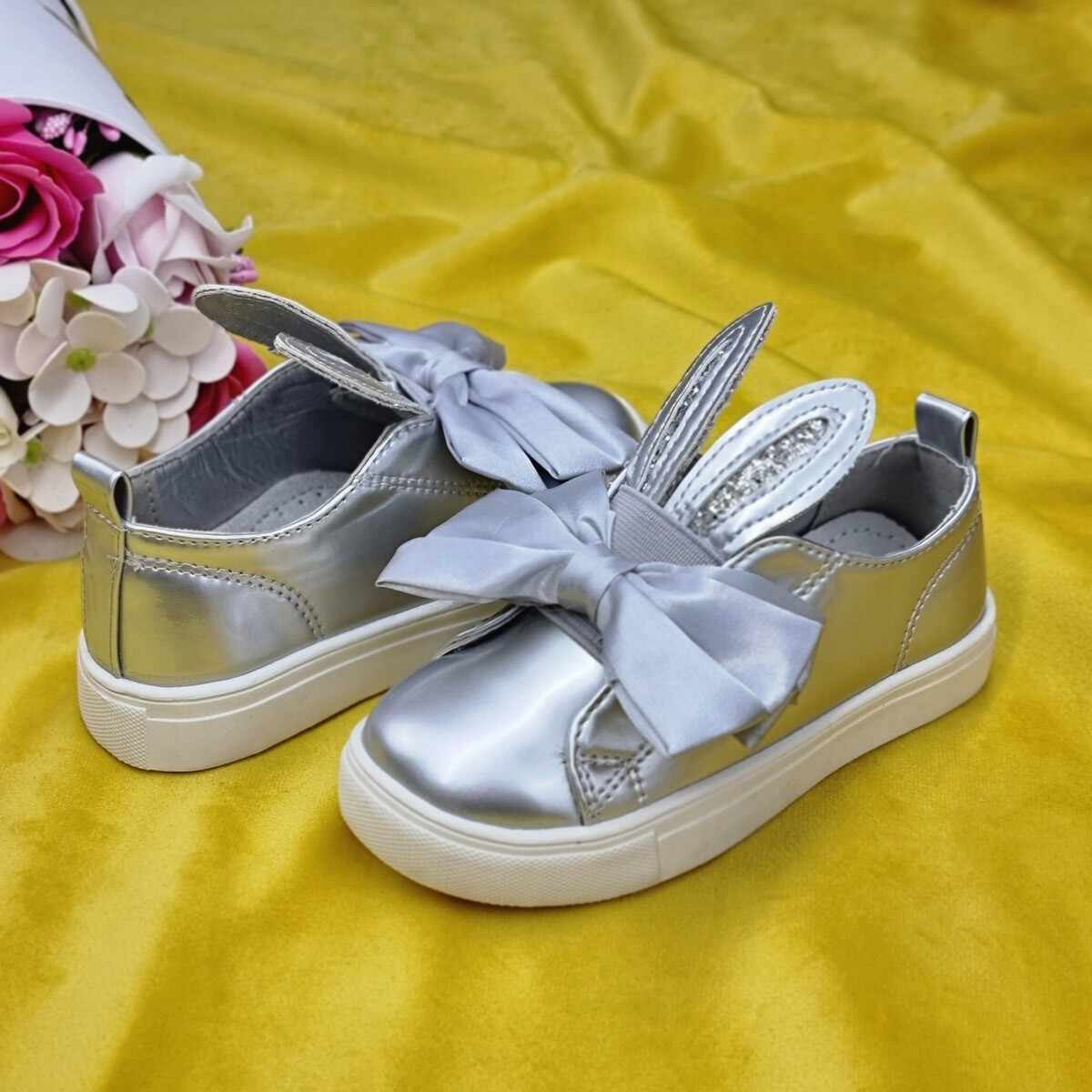 Pantofi Fata Argintii Anisoara